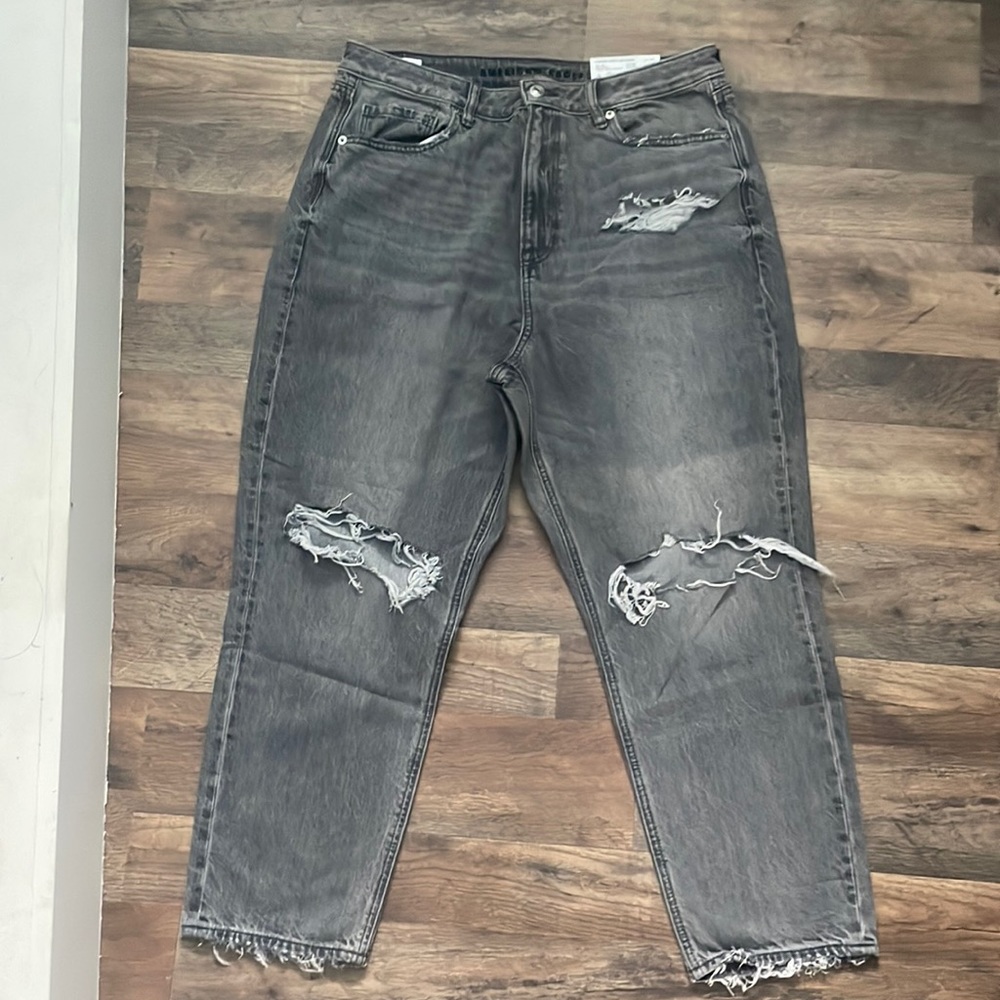 American Eagle mom jeans